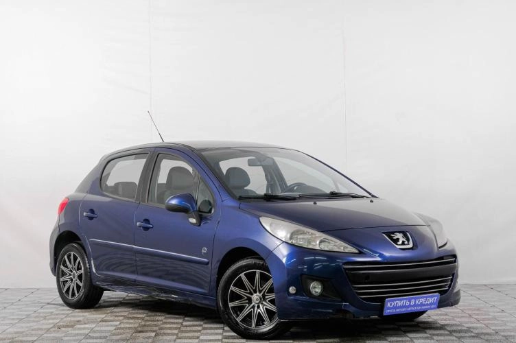 Peugeot 207 2010 года