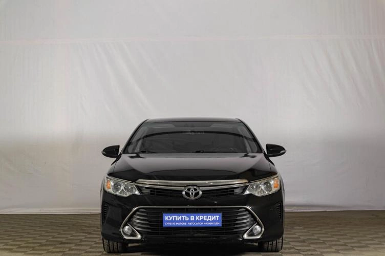 Toyota Camry 2 из 5