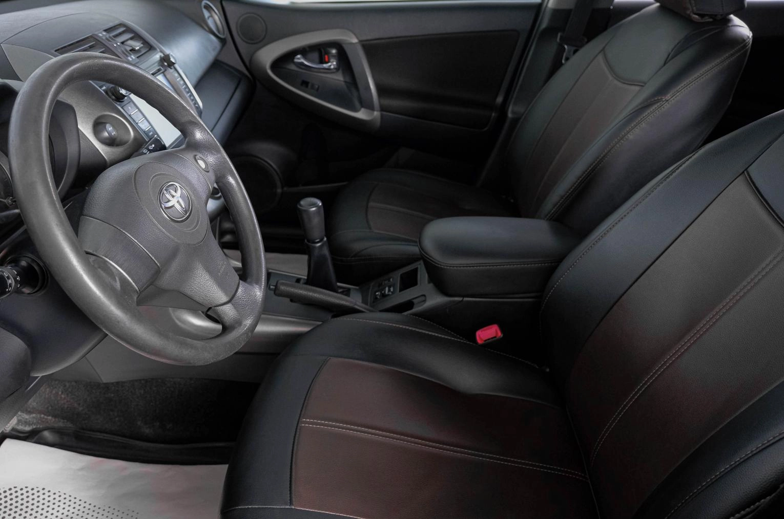 Toyota RAV4 8 из 21