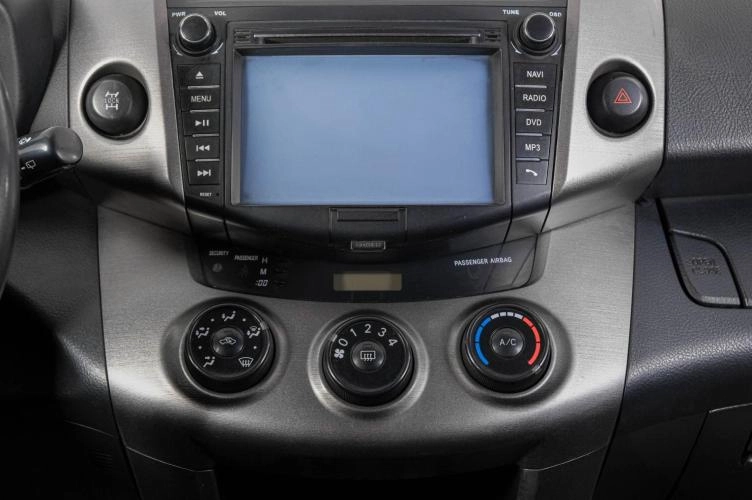 Toyota RAV4 16 из 21