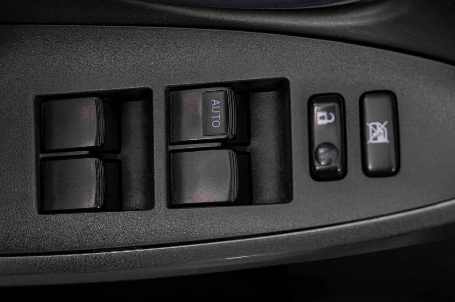 Toyota RAV4 21 из 21