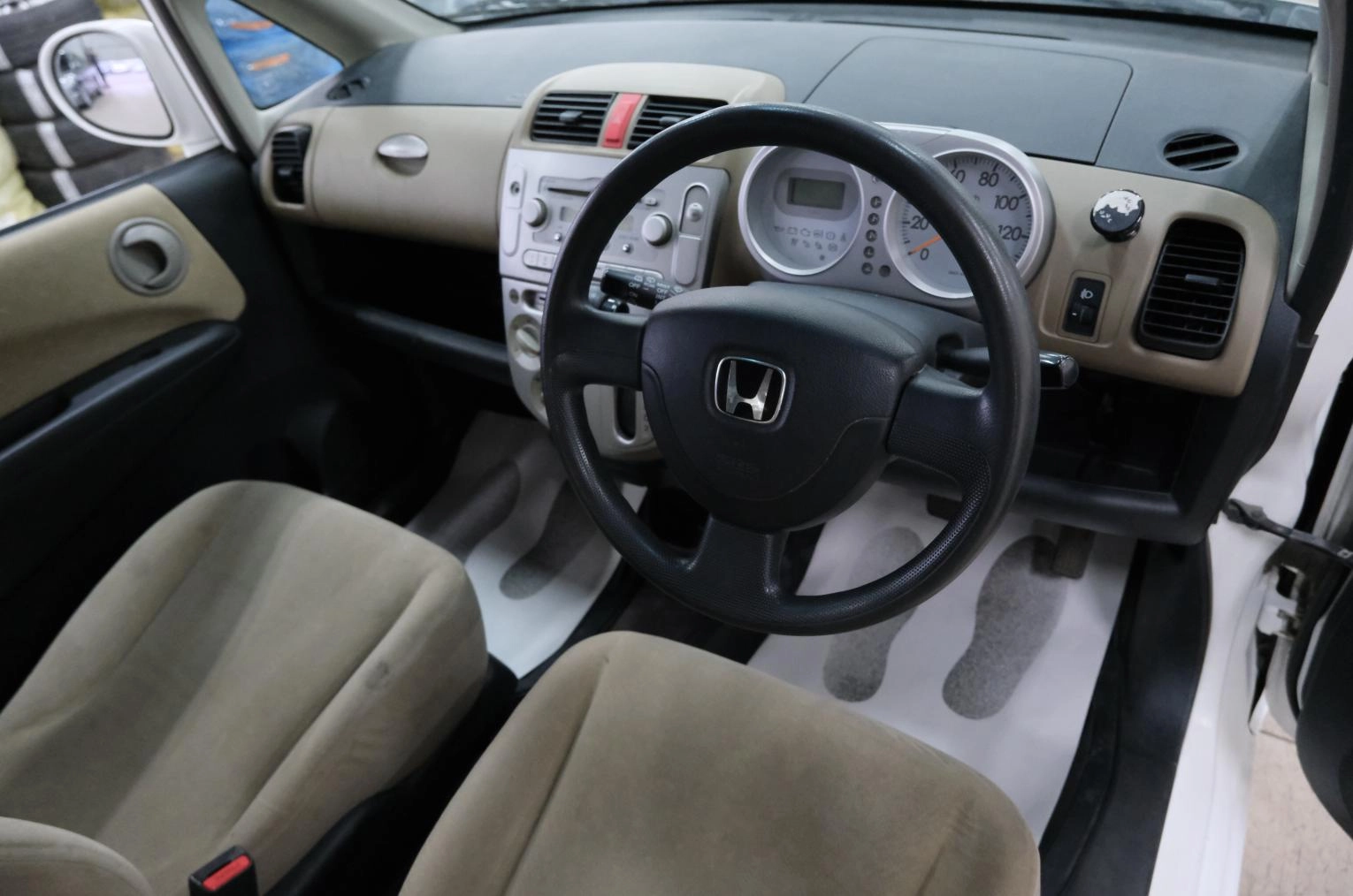 Honda Life 10 из 21
