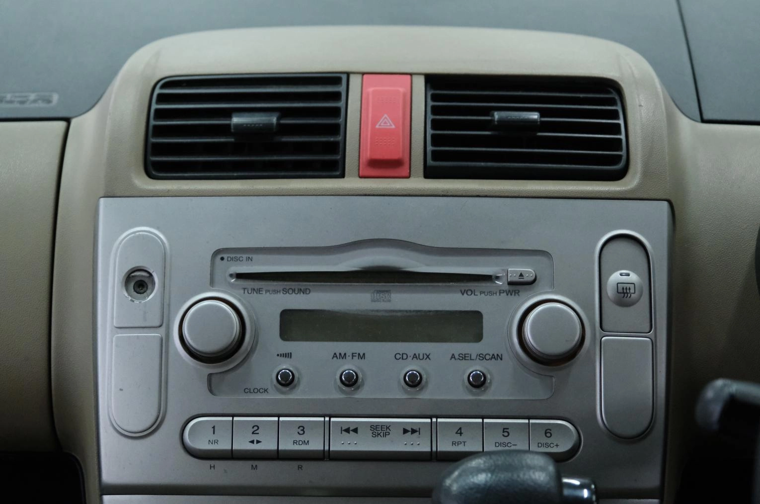 Honda Life 14 из 21