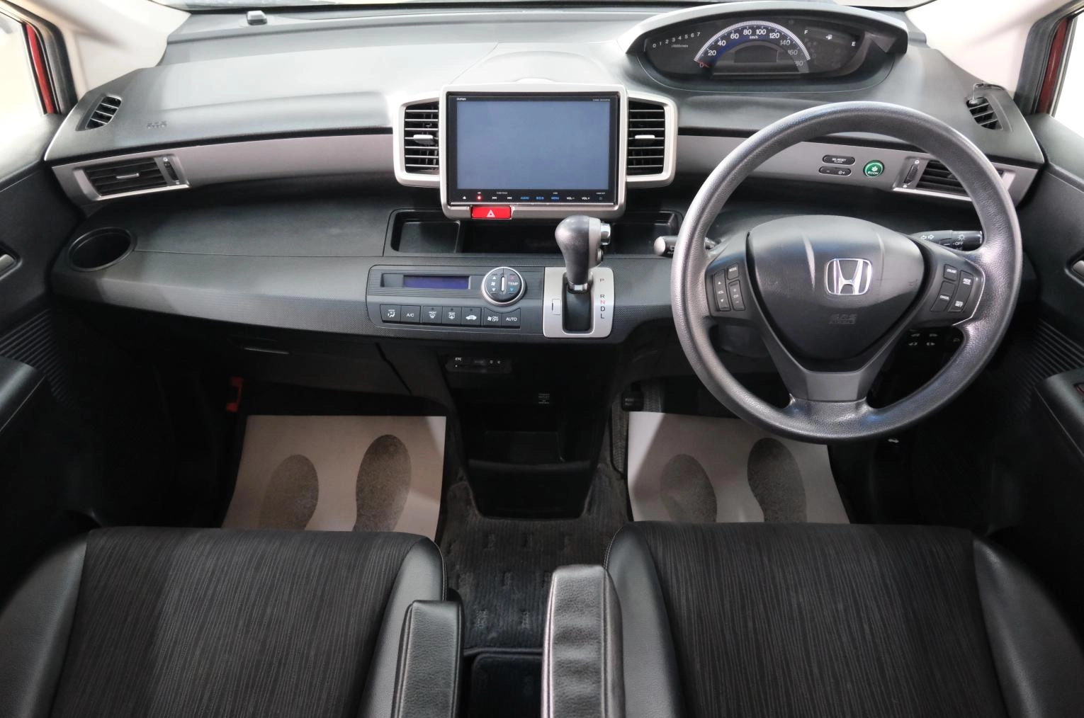 Honda Freed 15 из 24