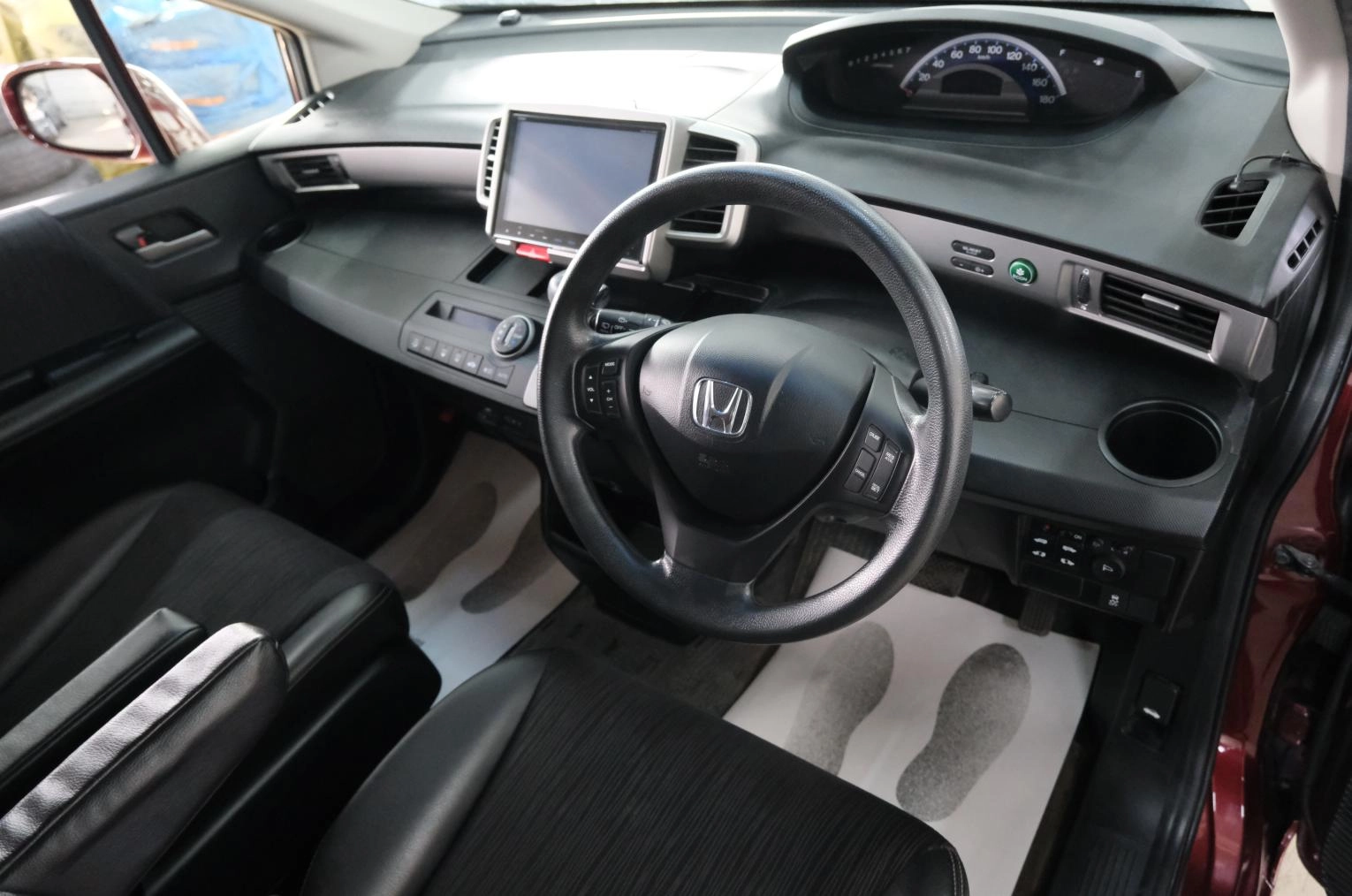 Honda Freed 10 из 24