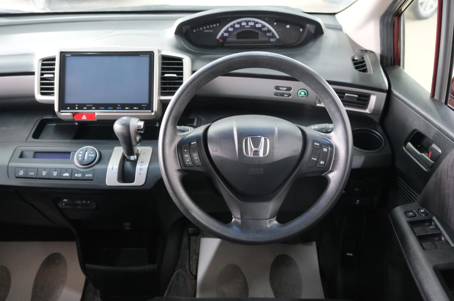 Honda Freed 11 из 24