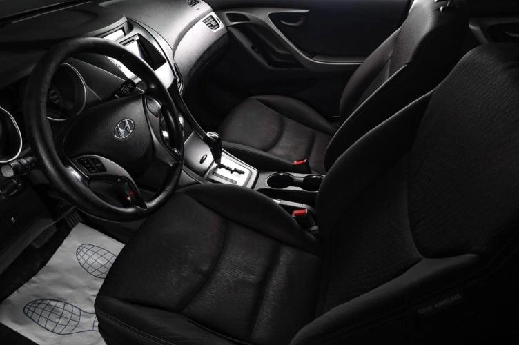 Hyundai Avante 8 из 19