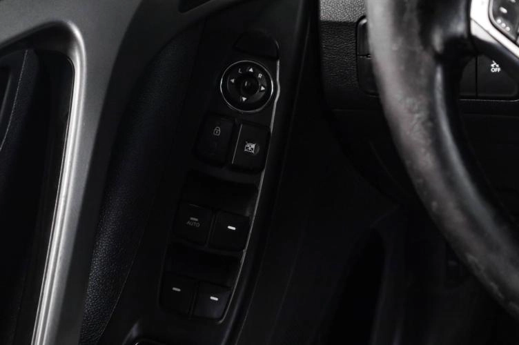 Hyundai Avante 9 из 19