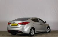 Hyundai Avante 4 из 19