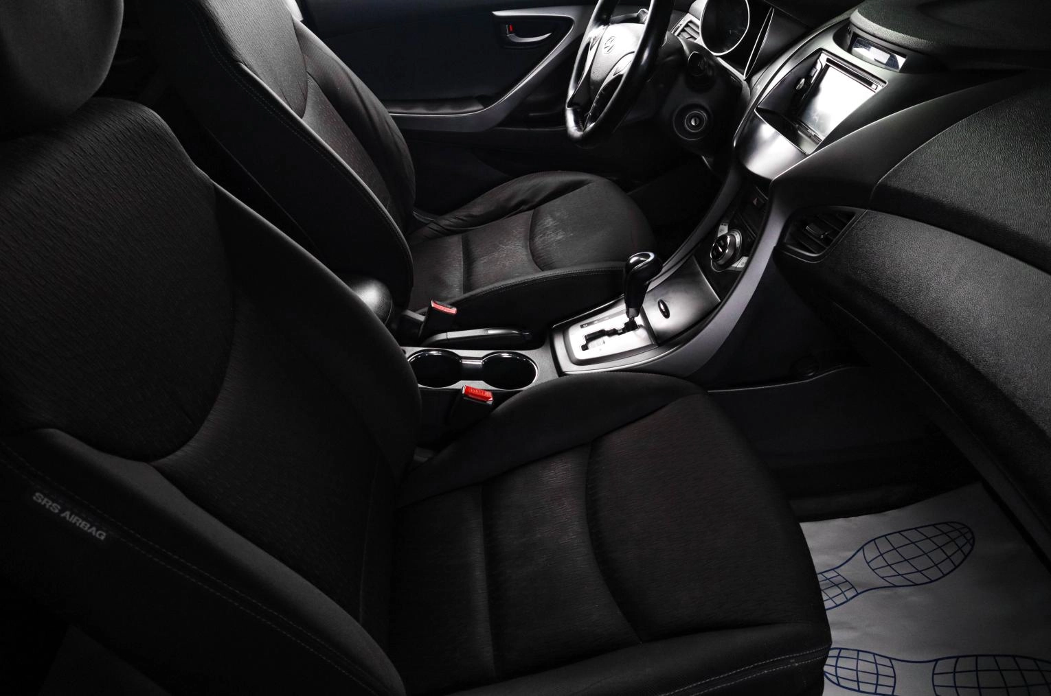 Hyundai Avante 17 из 19