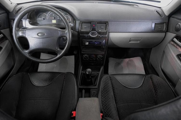 ВАЗ (LADA) Priora 13 из 22