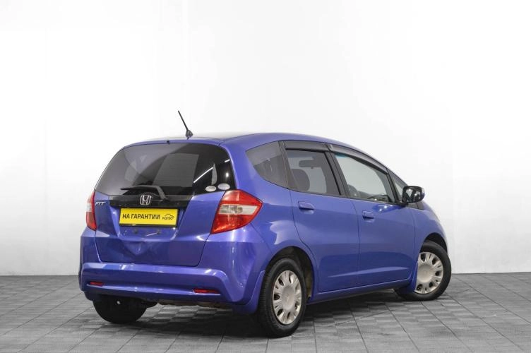 Honda Fit 4 из 5
