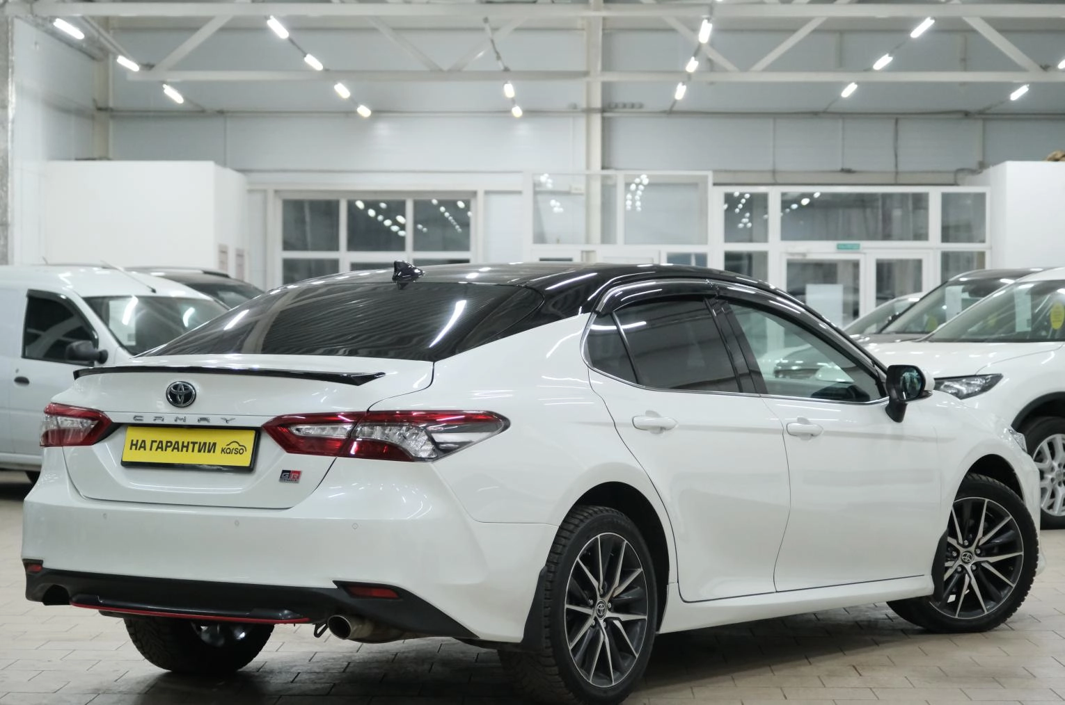 Toyota Camry 6 из 23