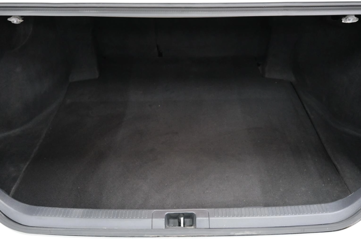 Toyota Camry 19 из 23