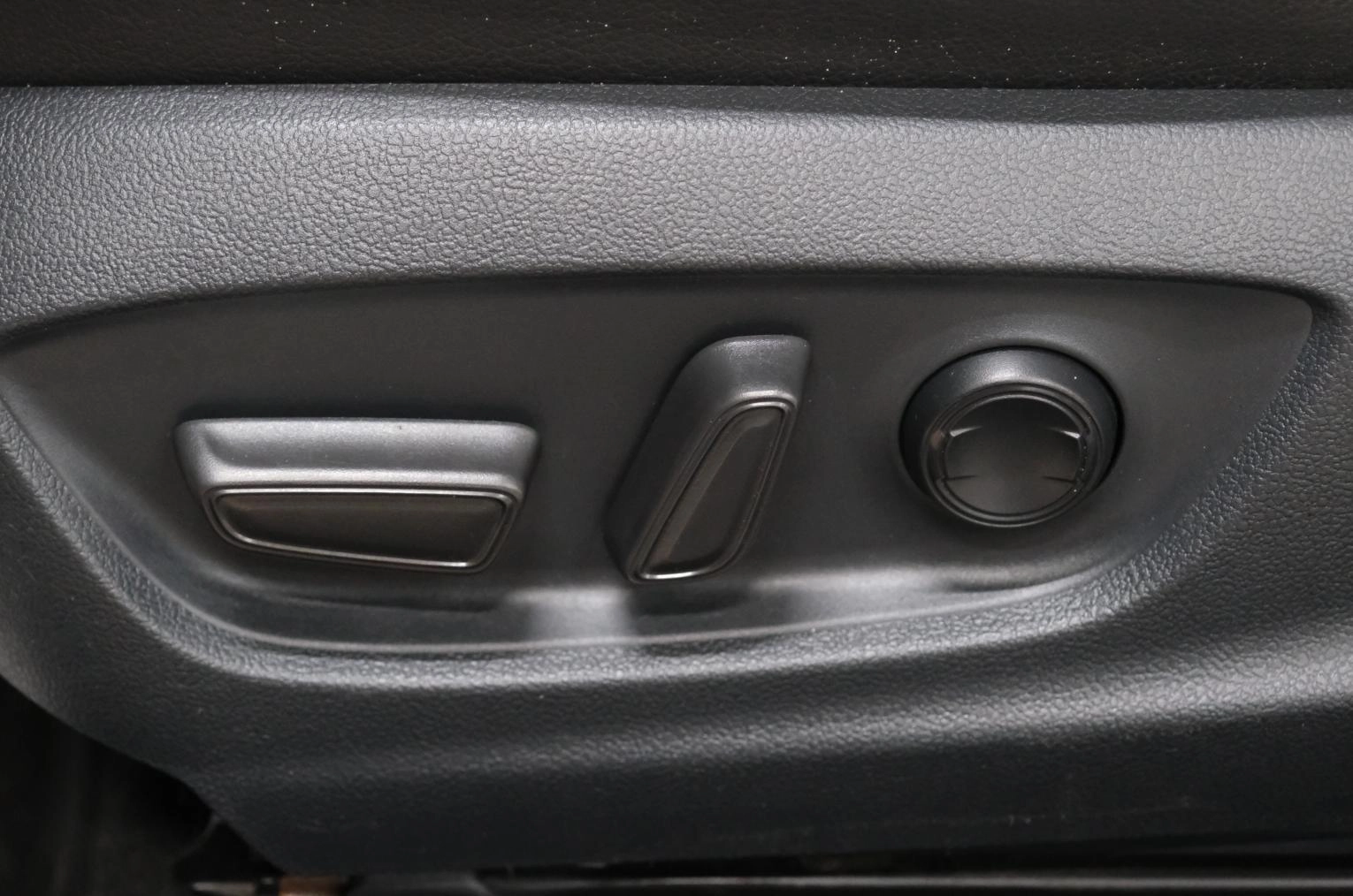 Toyota Camry 10 из 23