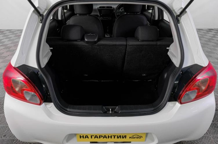 Mitsubishi Mirage 7 из 22