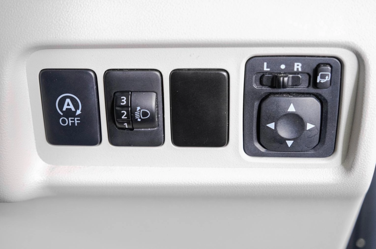 Mitsubishi Mirage 21 из 22