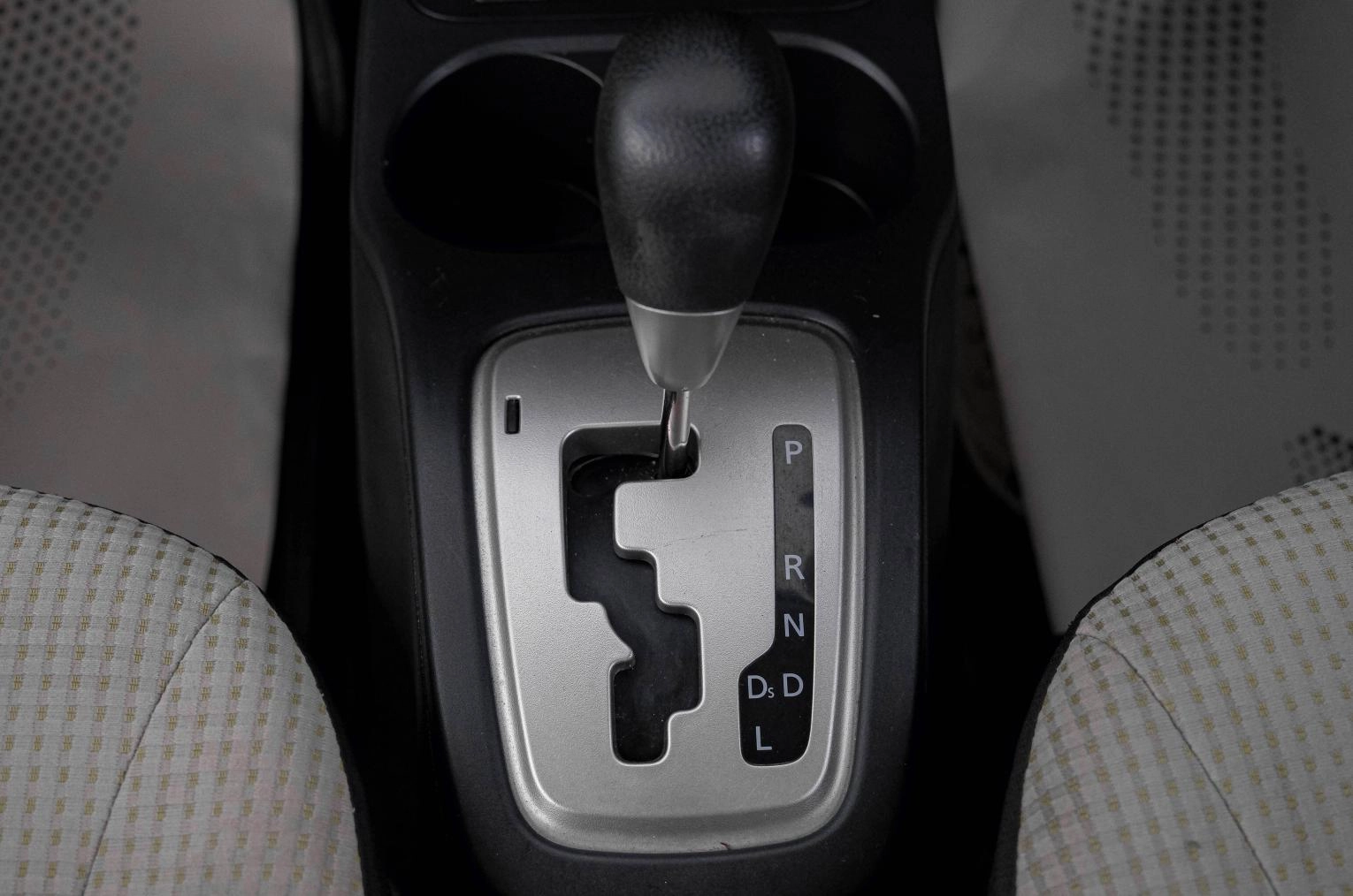 Mitsubishi Mirage 19 из 22