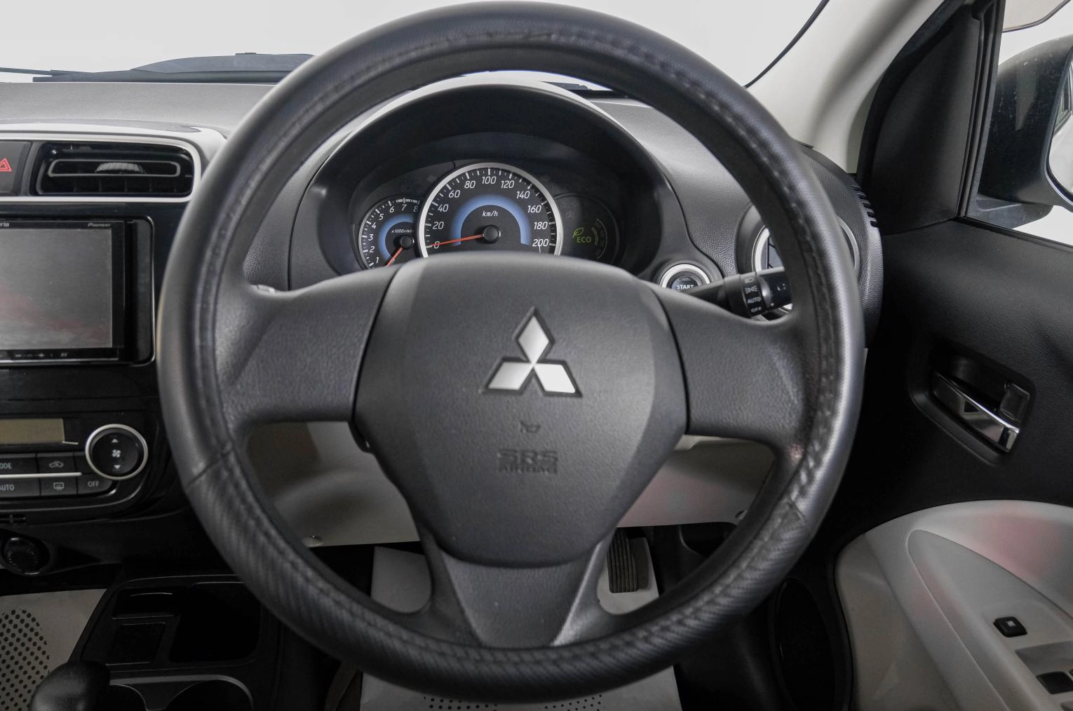 Mitsubishi Mirage 15 из 22
