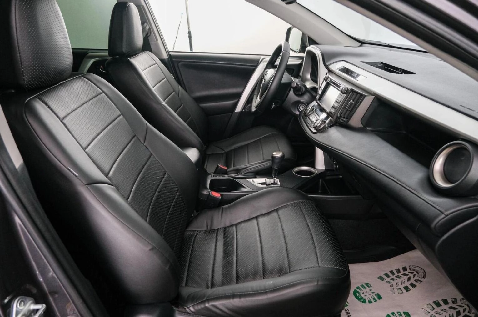 Toyota RAV4 13 из 20