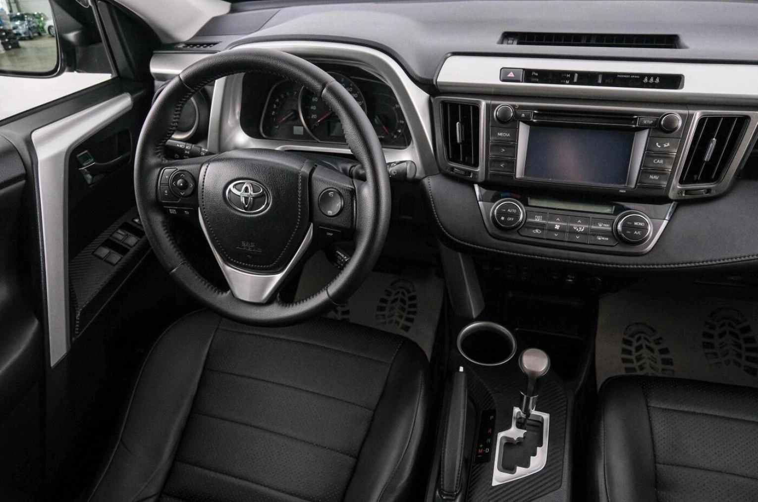 Toyota RAV4 9 из 20