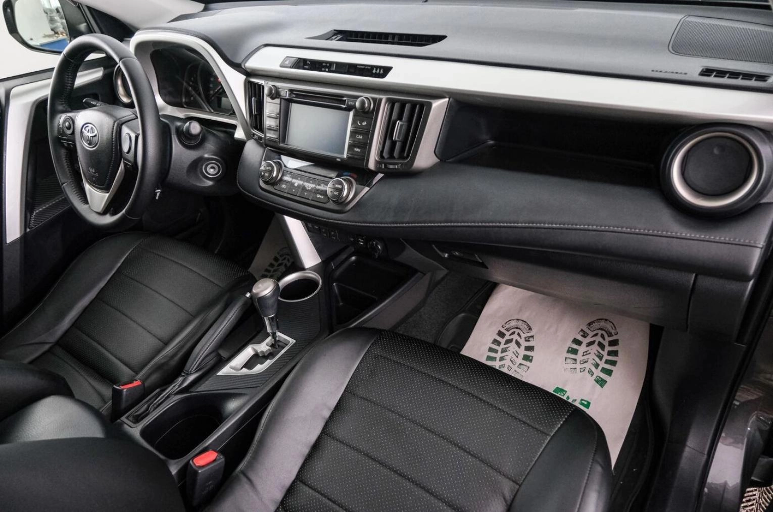 Toyota RAV4 12 из 20