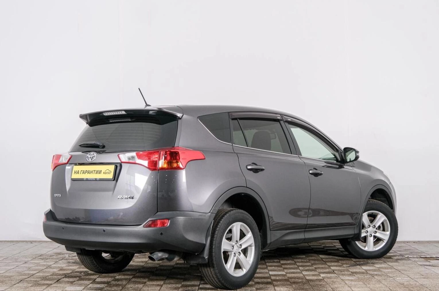 Toyota RAV4 6 из 20