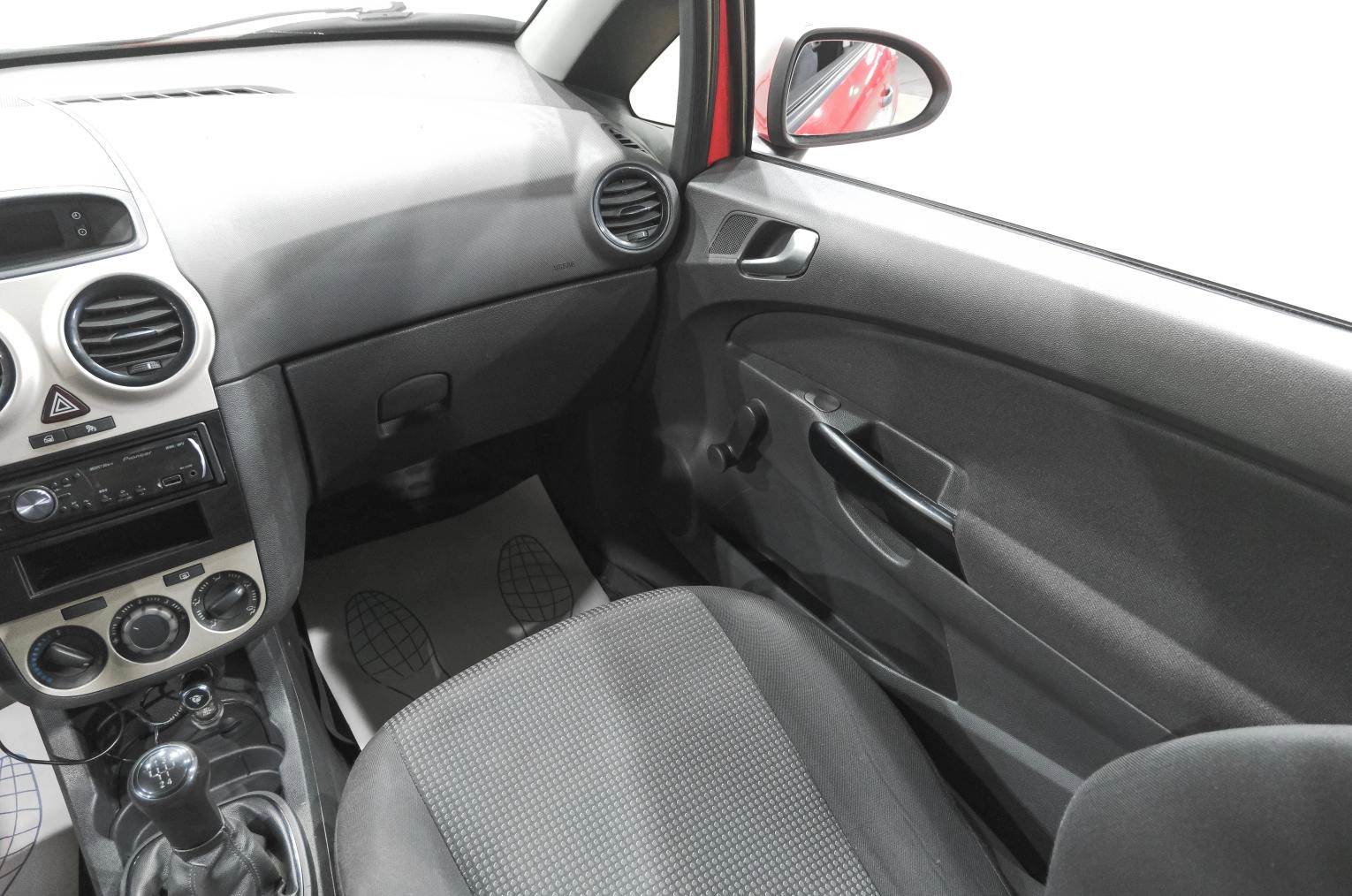 Opel Corsa 10 из 19