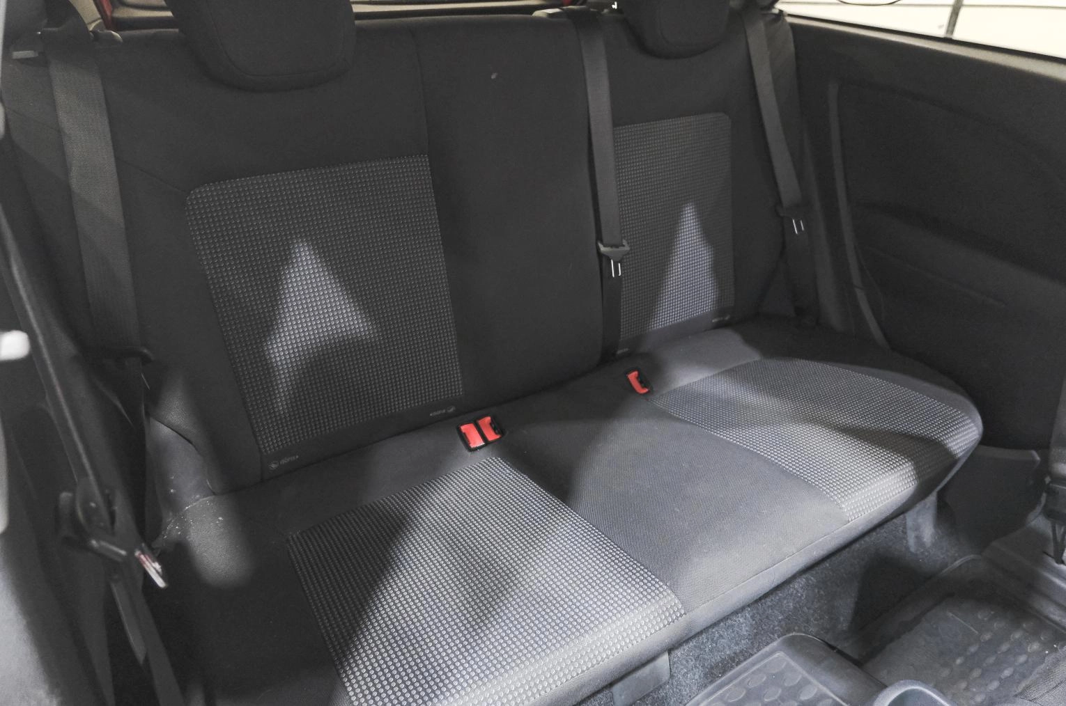 Opel Corsa 17 из 19