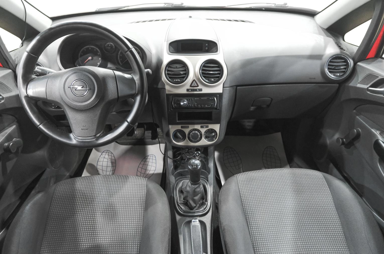 Opel Corsa 11 из 19