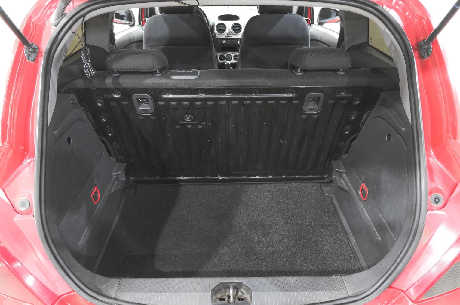 Opel Corsa 19 из 19