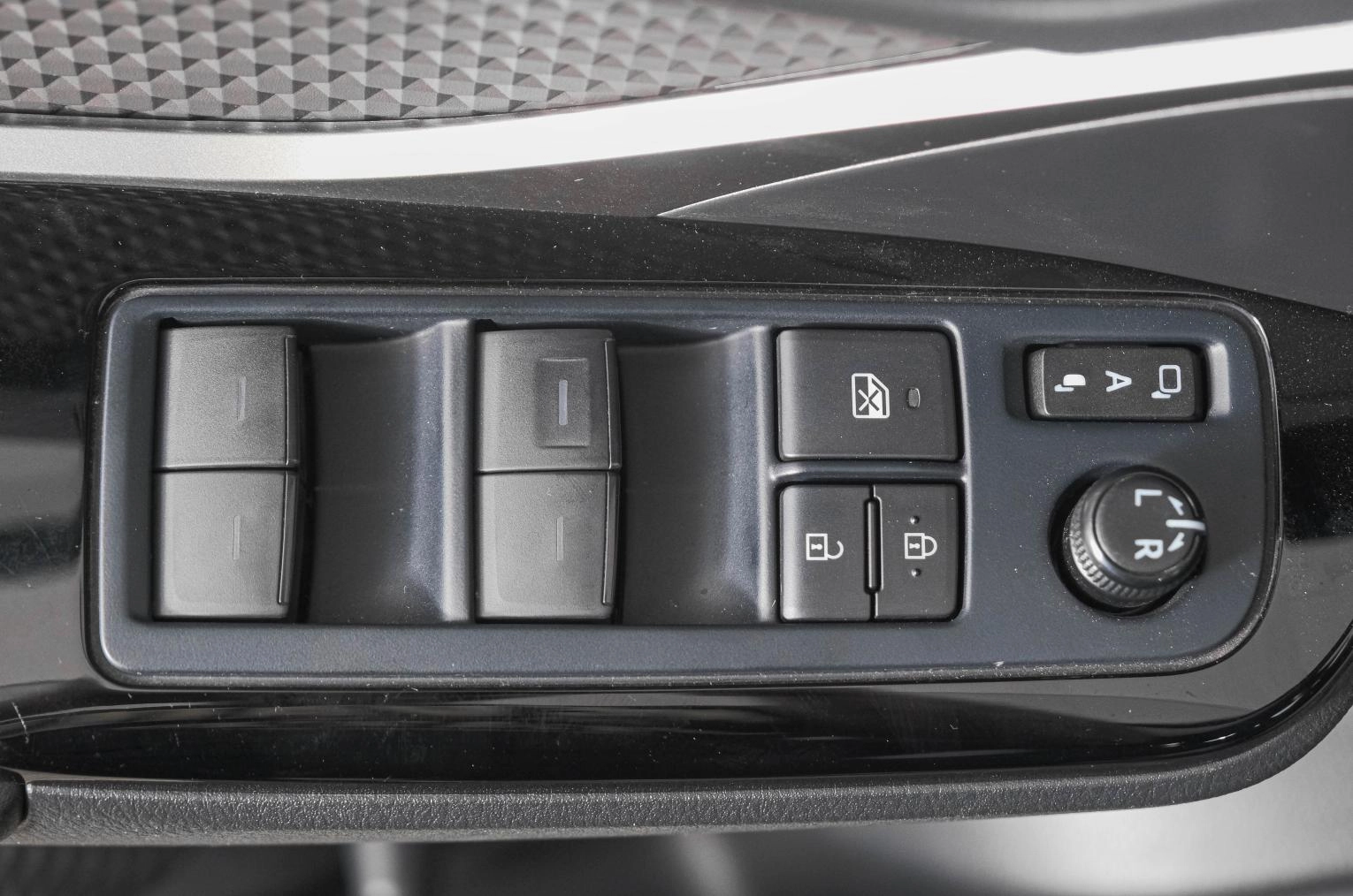 Toyota C-HR 26 из 26