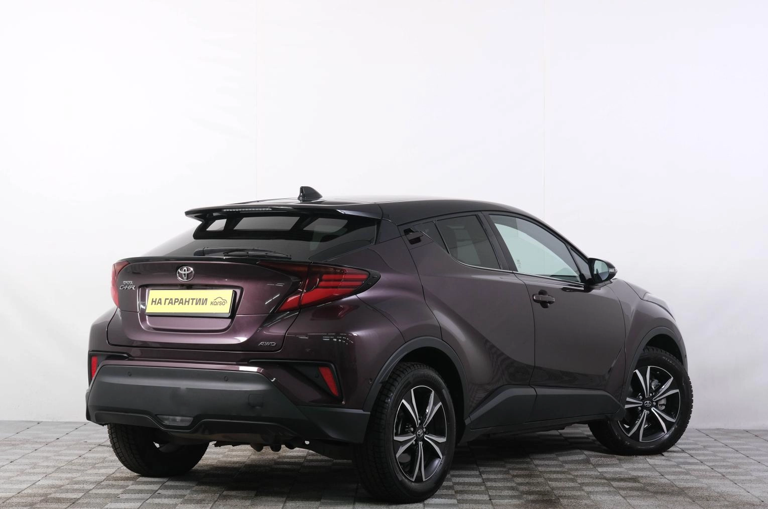 Toyota C-HR 6 из 26