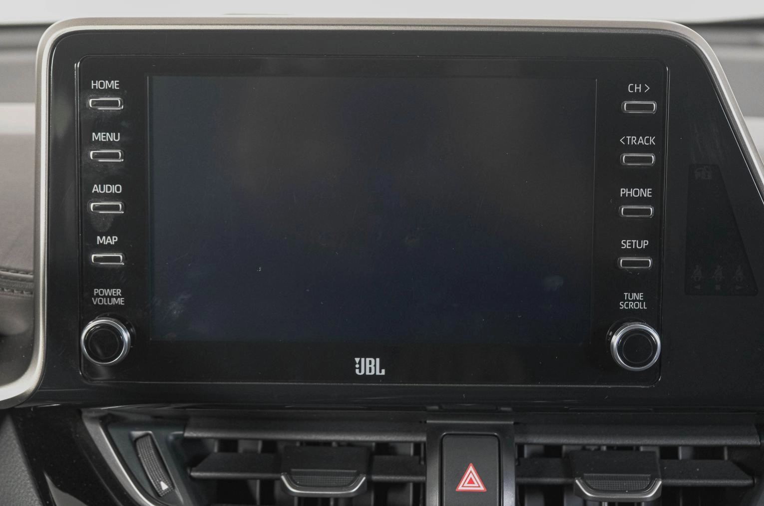 Toyota C-HR 20 из 26