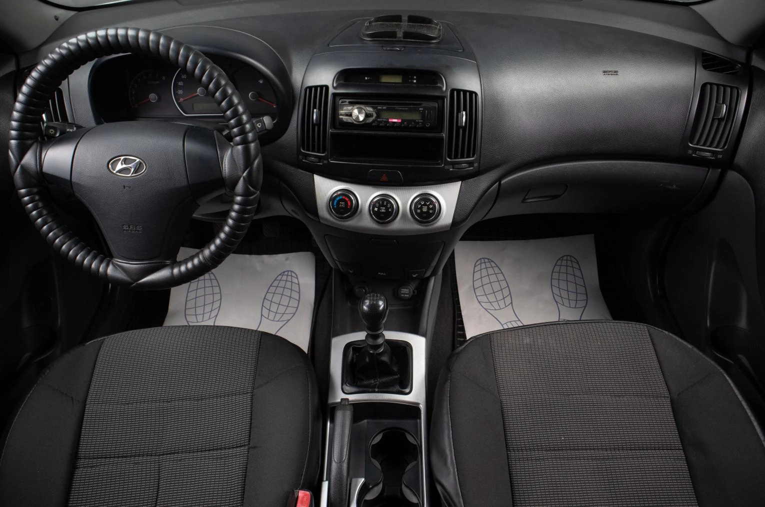 Hyundai Elantra 7 из 16