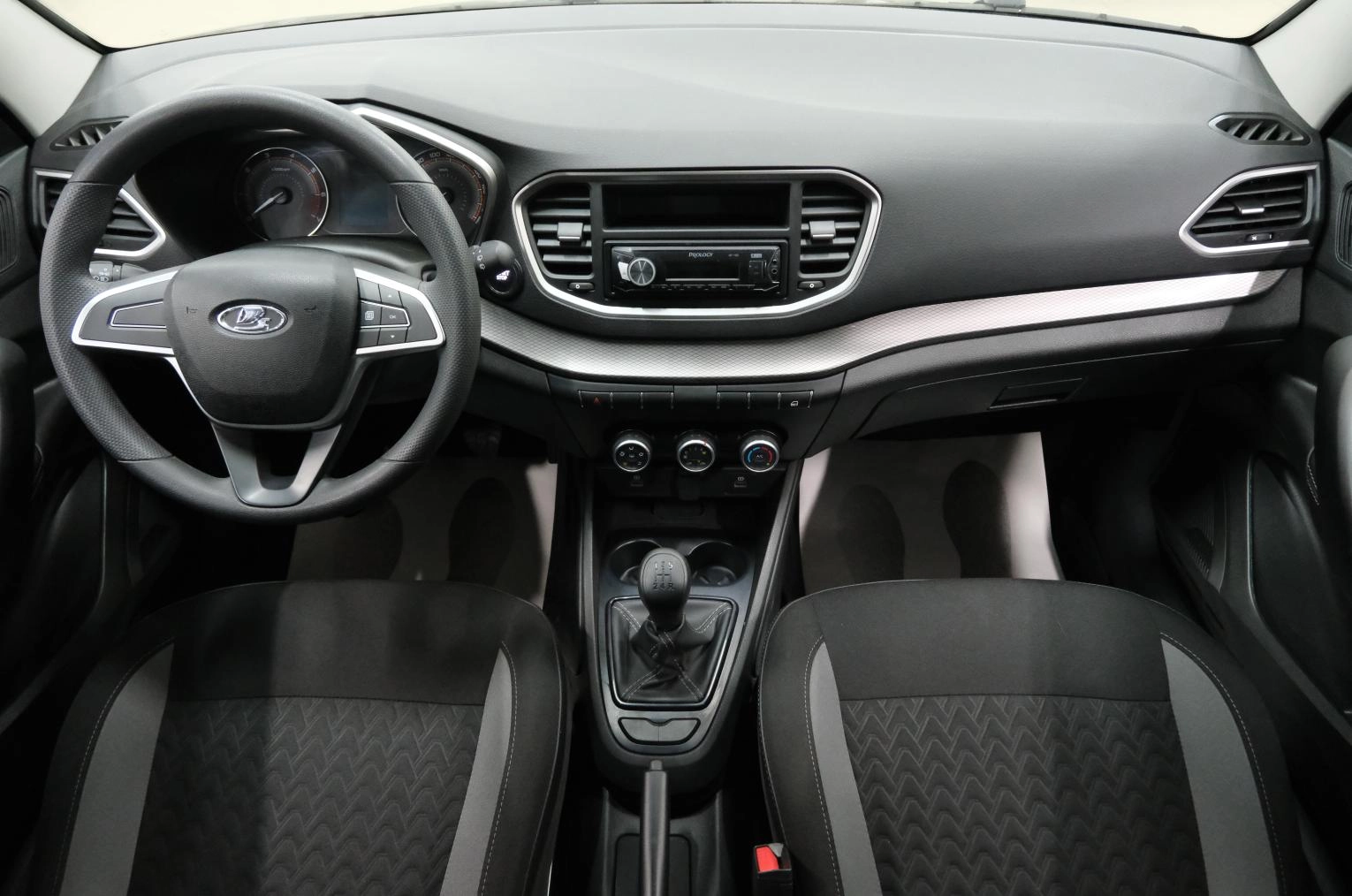 ВАЗ (LADA) Vesta 13 из 23