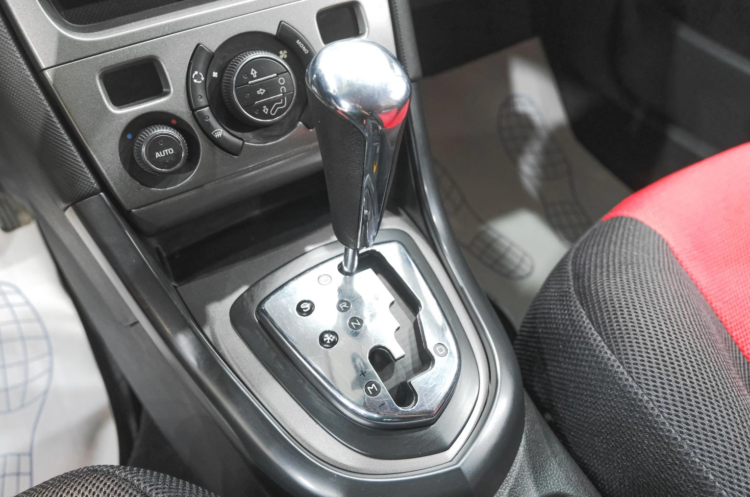 Peugeot 308 16 из 20