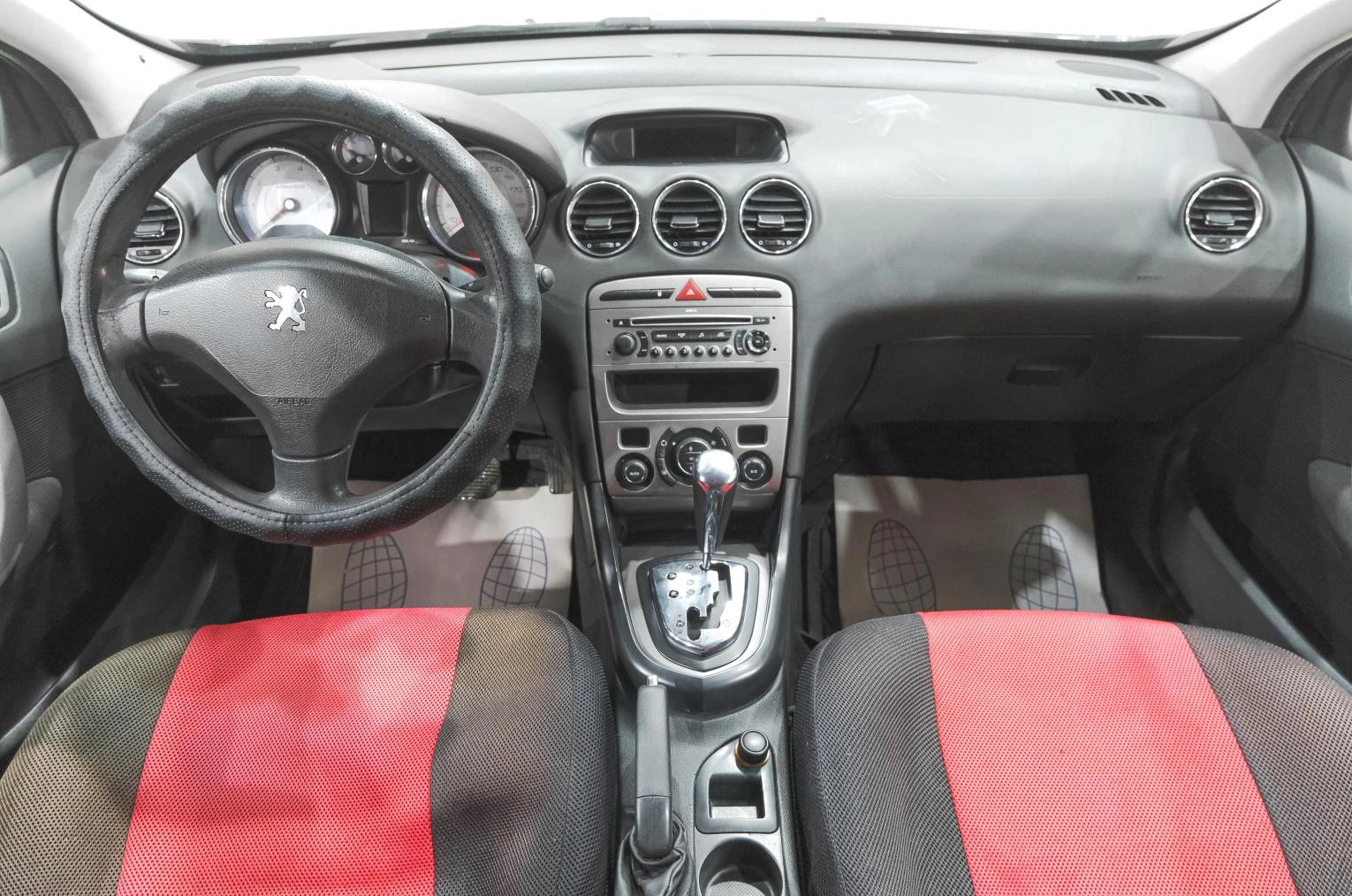 Peugeot 308 11 из 20