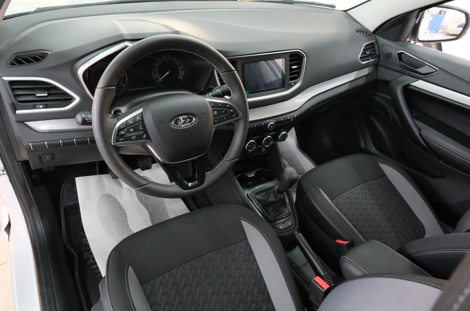 ВАЗ (LADA) Vesta 10 из 25