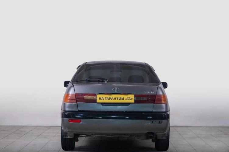 Toyota Corona Premio 4 из 5