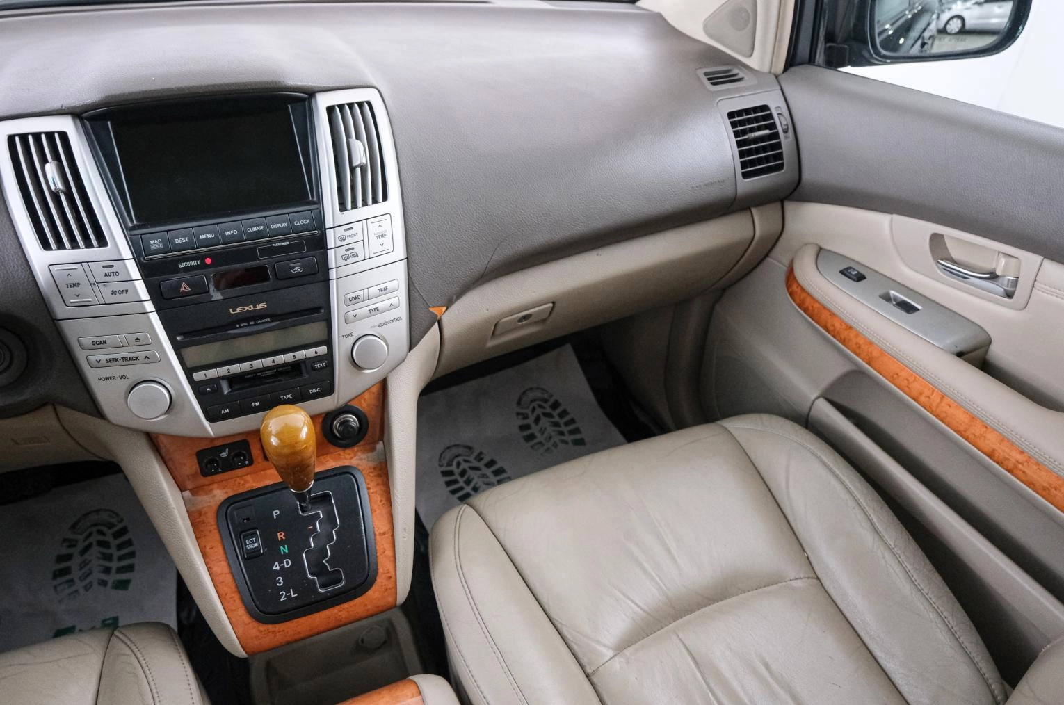 Lexus RX 10 из 21