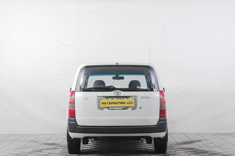 Toyota Succeed 5 из 5