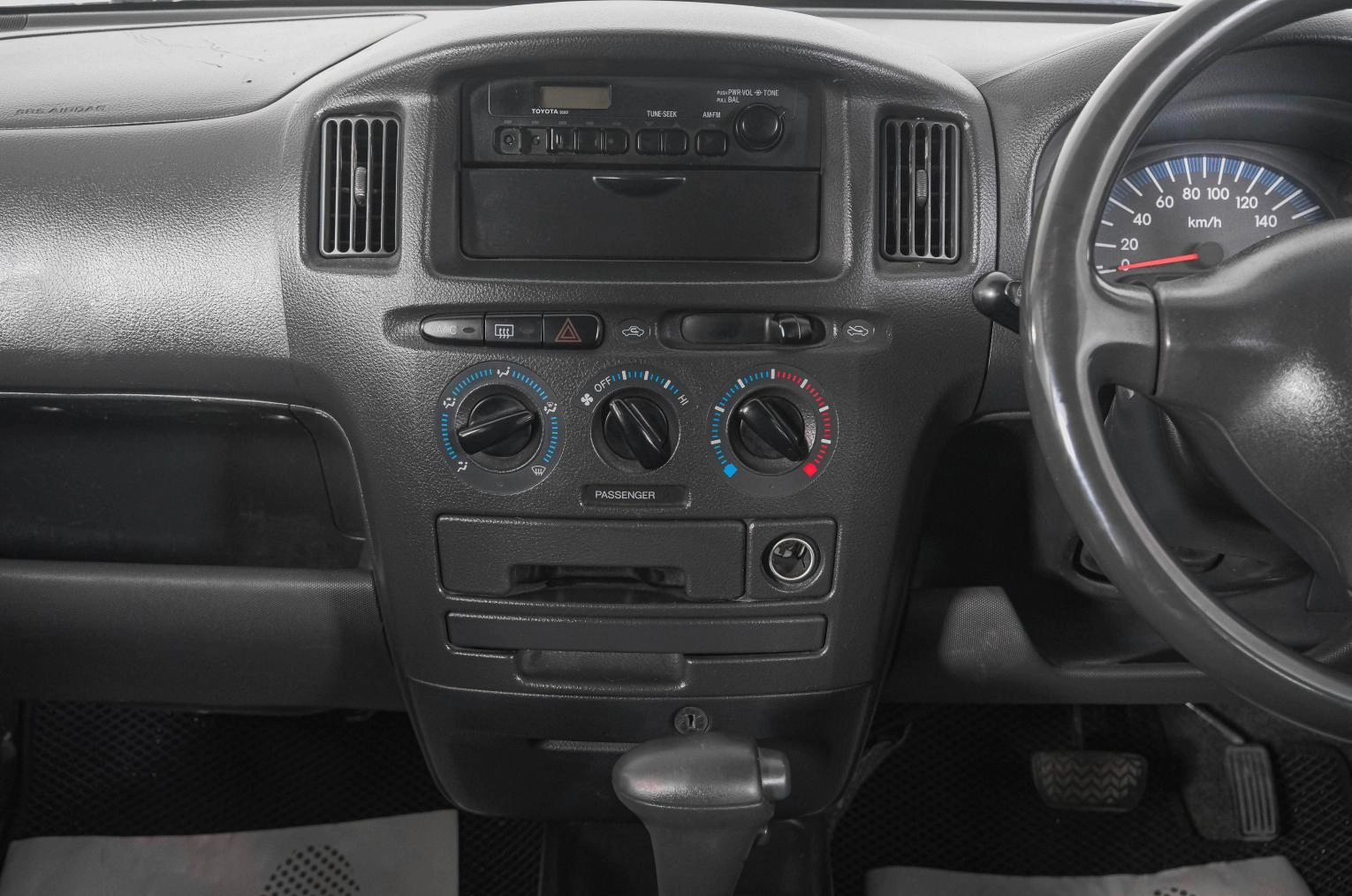 Toyota Succeed 16 из 21