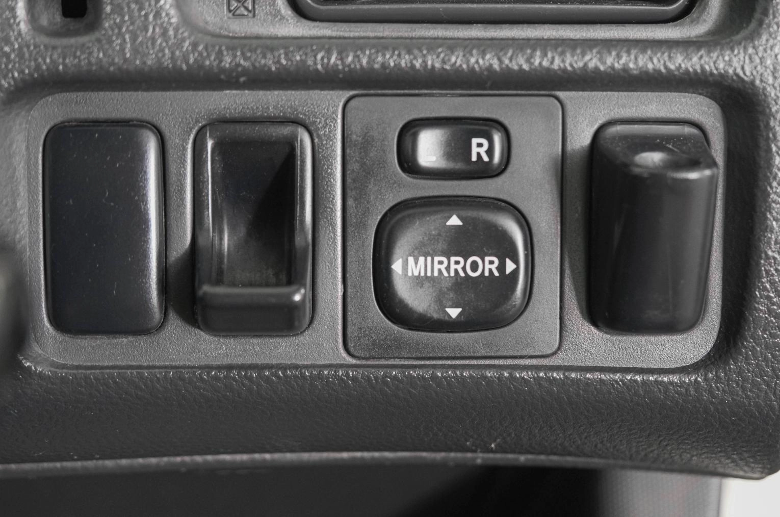 Toyota Succeed 20 из 21