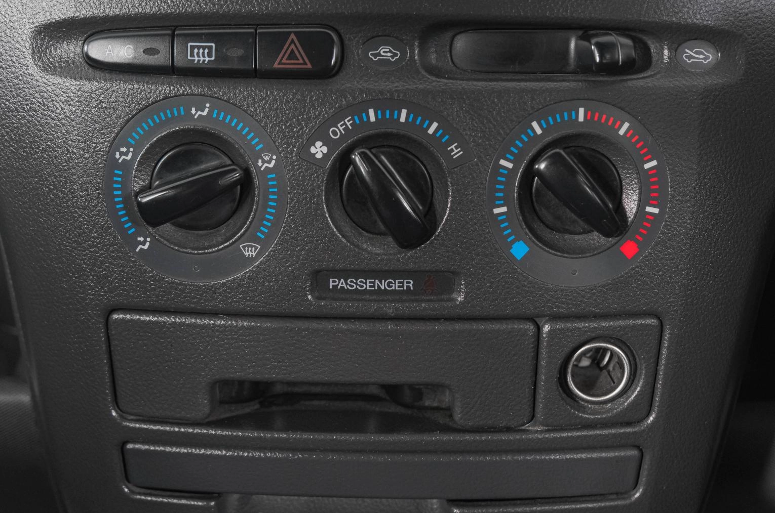 Toyota Succeed 18 из 21