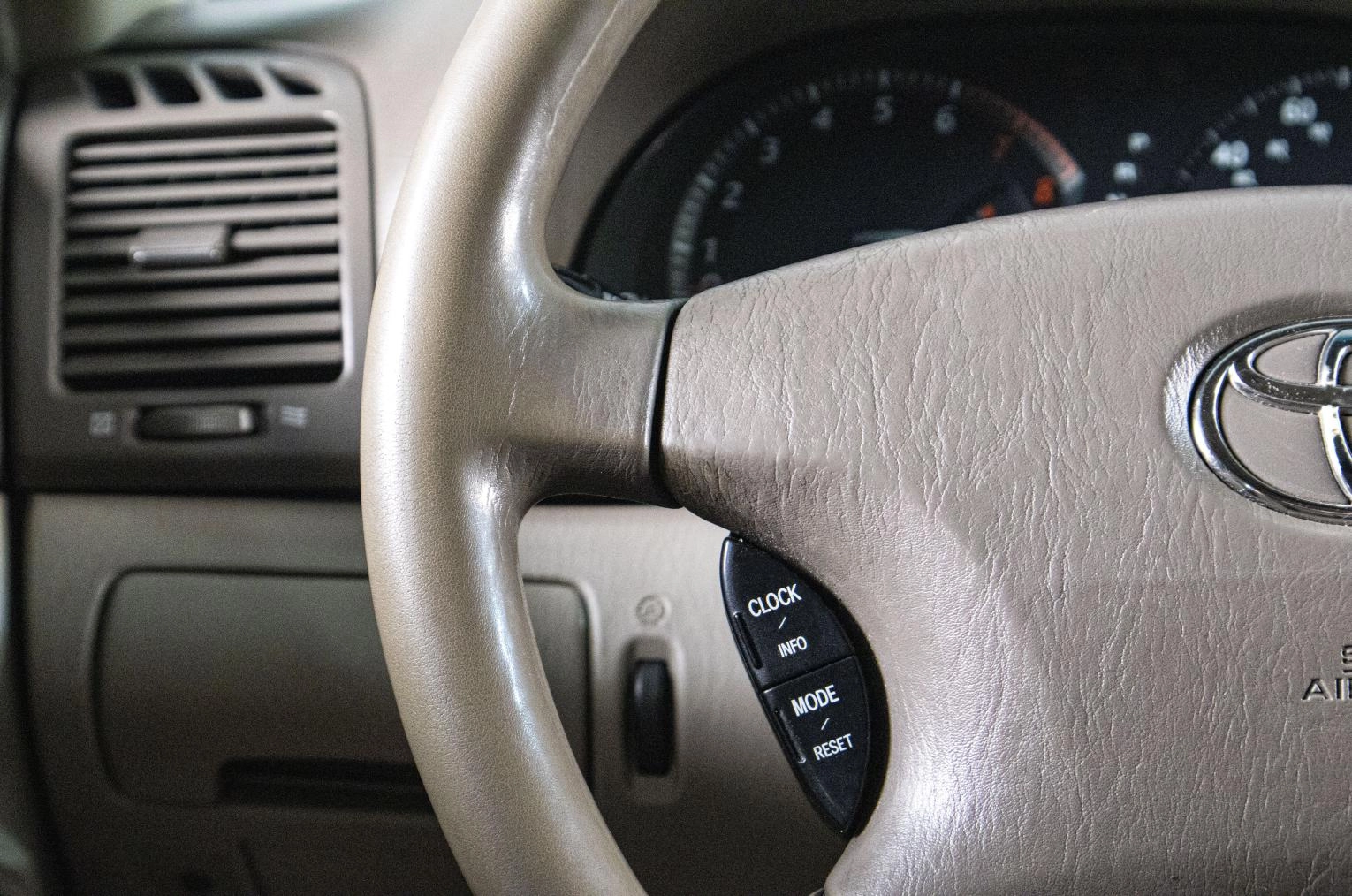 Toyota Camry 11 из 20