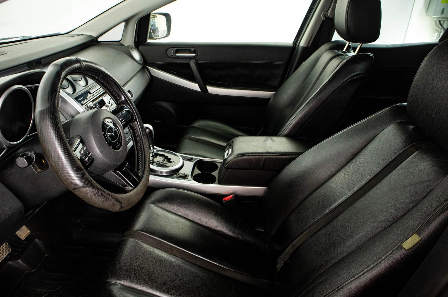 Mazda CX-7 8 из 21