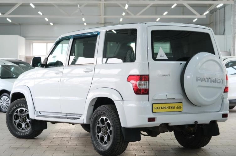 УАЗ Patriot 4 из 5
