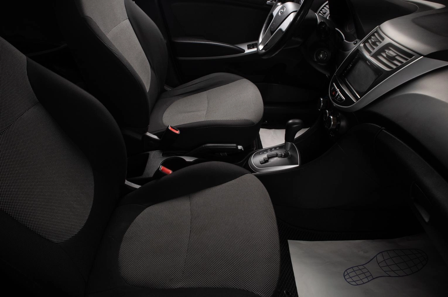 Hyundai Solaris 15 из 17