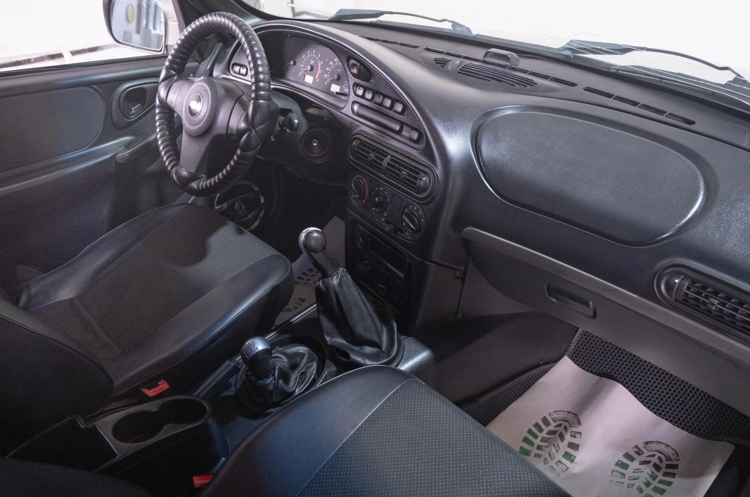 Chevrolet Niva 11 из 19